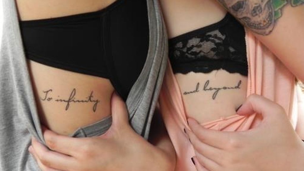 Esta es una selección de tatuajes que se han hecho gemelos y mellizos de diferentes partes del mundo y que han querido compartirlas con los demás a través de las redes sociales