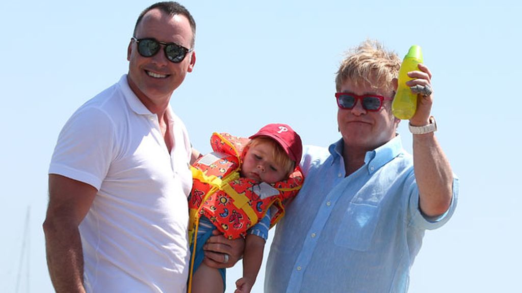 Elthon John y su marido David Furnish y su Zachary