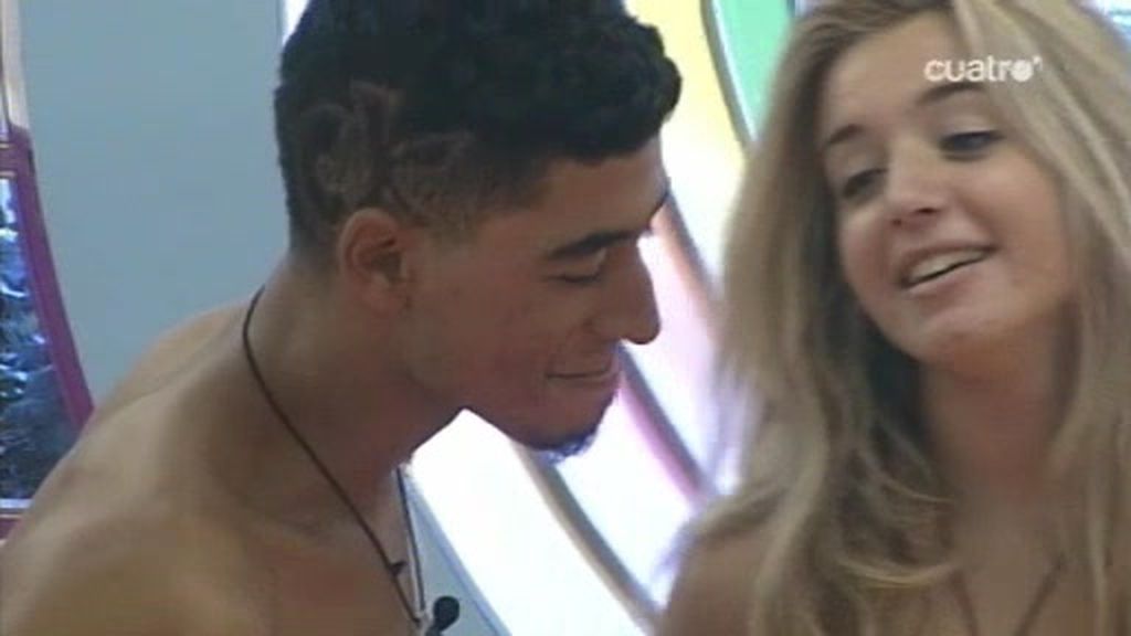 Mimi y Black tienen claro que el roce hace el cariño