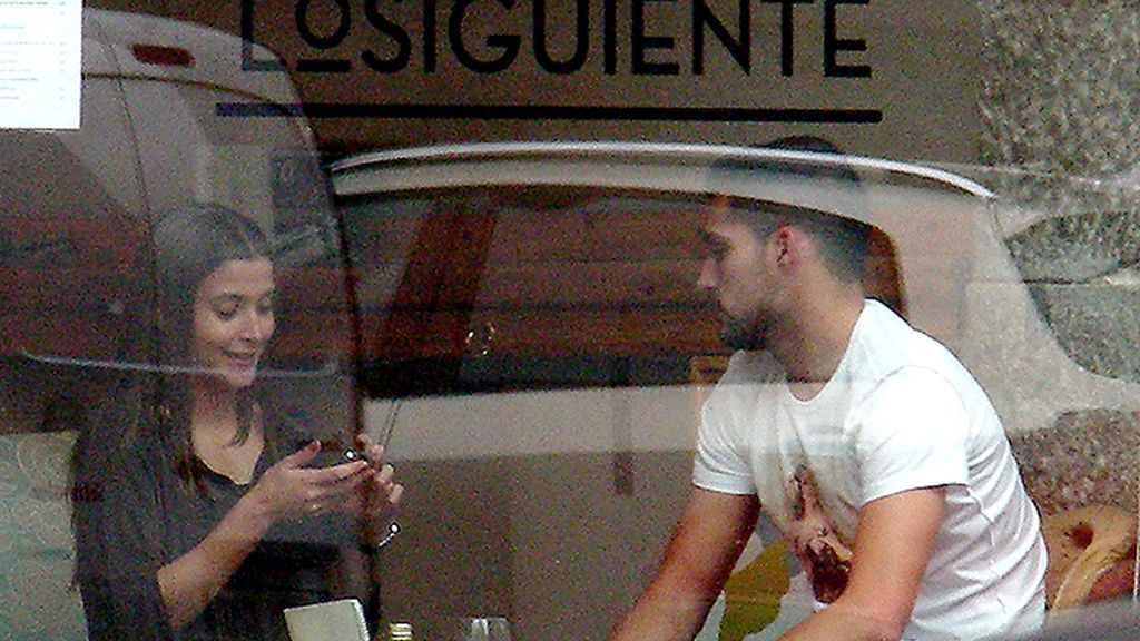 ¿Pareja a la vista? Ana Fernández con el portero del Getafe