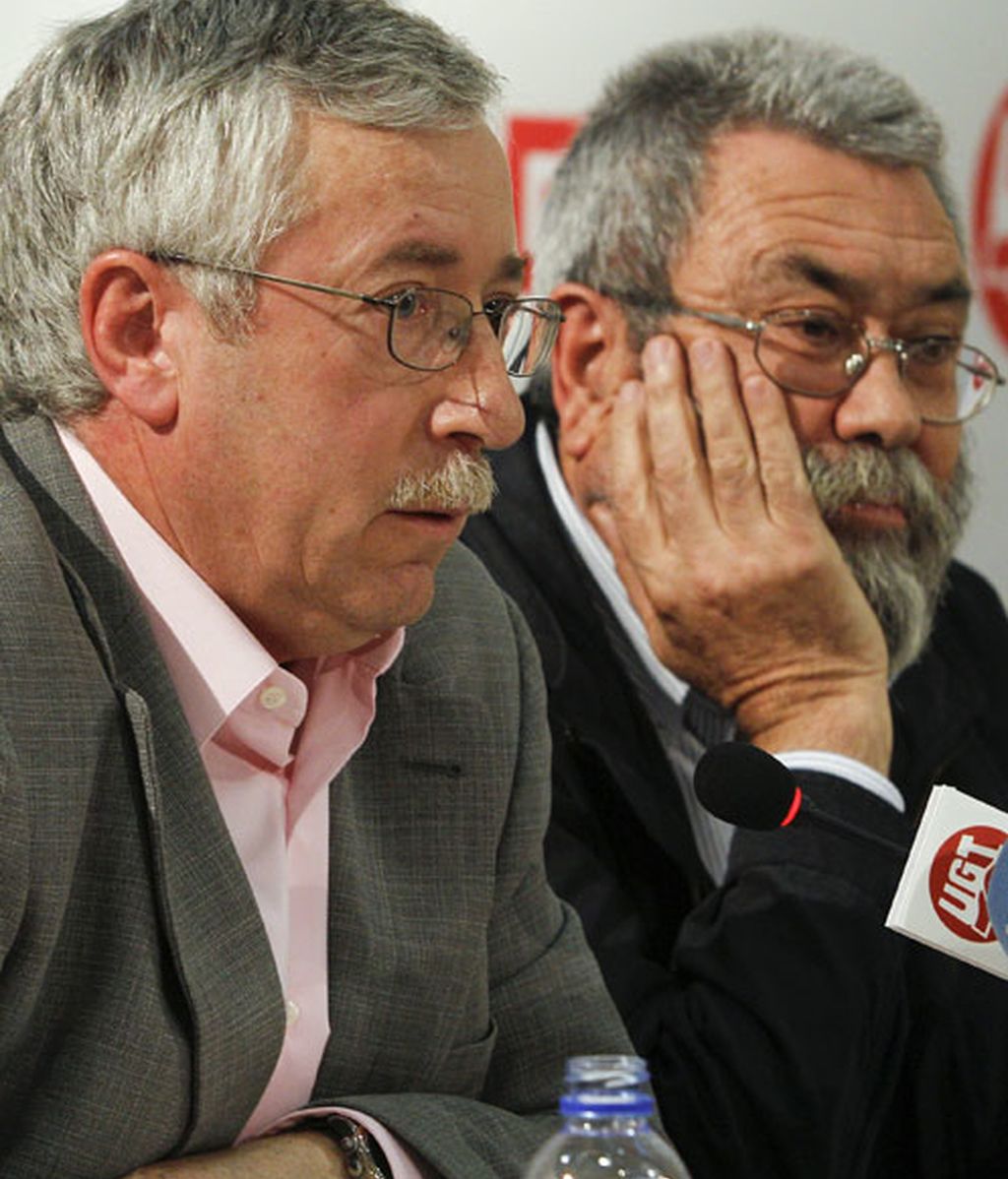 Trabajo presenta el borrador de la reforma de los convenios a los sindicatos.