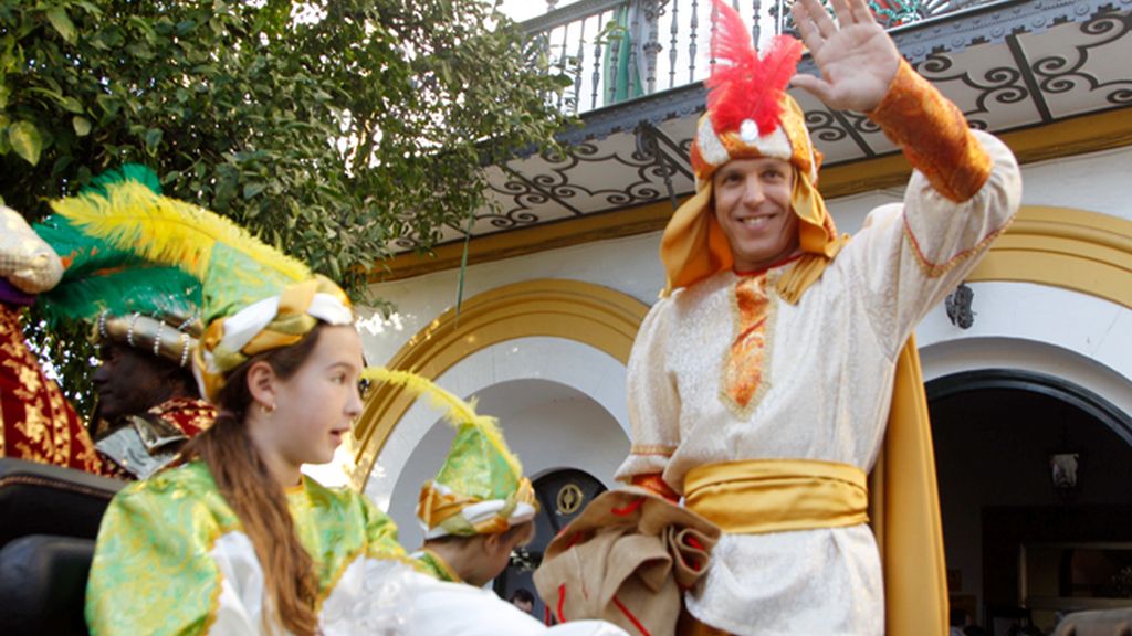 Melchor, Gaspar y Baltasar se ponen sus ropajes más vip