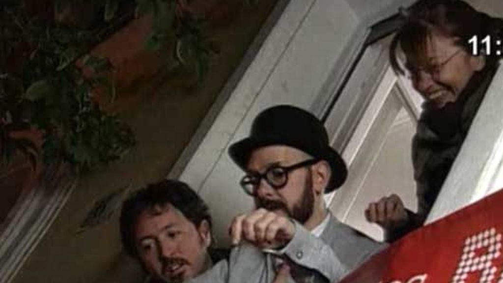 Óscar Martínez sobrevuela la capital