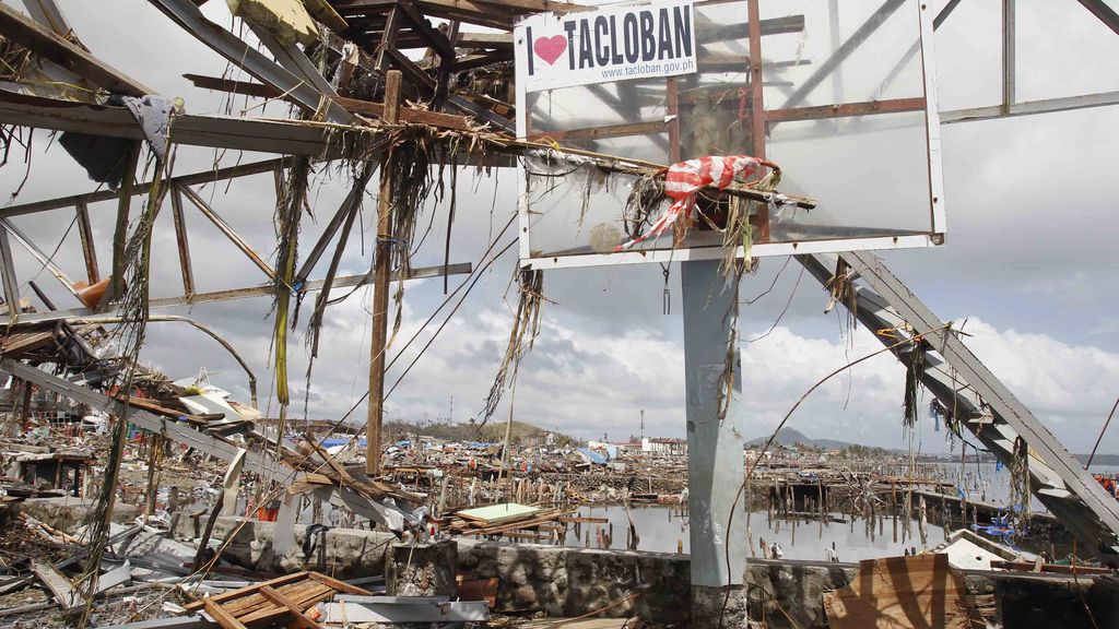 Devastación tras el paso de 'Haiyan'
