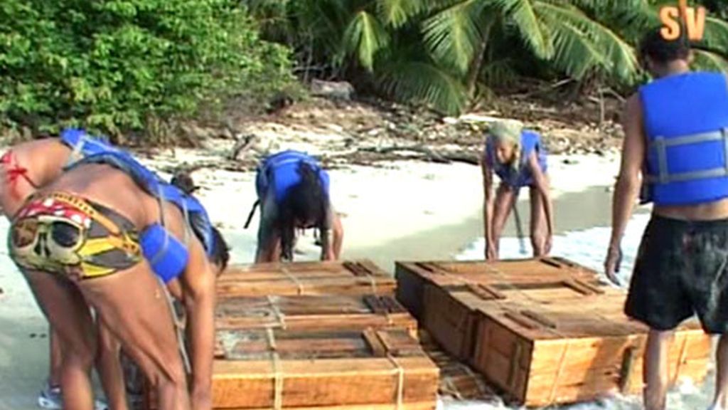 La balsa aguanta el duro viaje