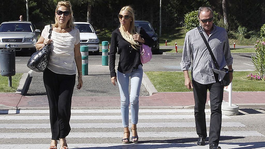 Rosa Benito, Belén Esteban y Amador Mohedano