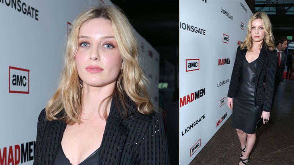 Annabelle Wallis llevó un vestido negro de cuero