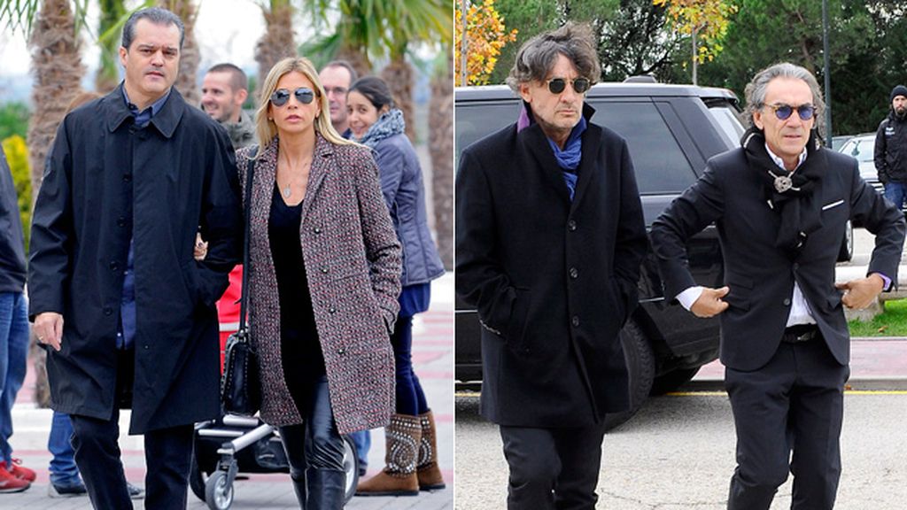 El presentador Ramón García, acompañado de su mujer y Francis Lorenzo, de su hermano