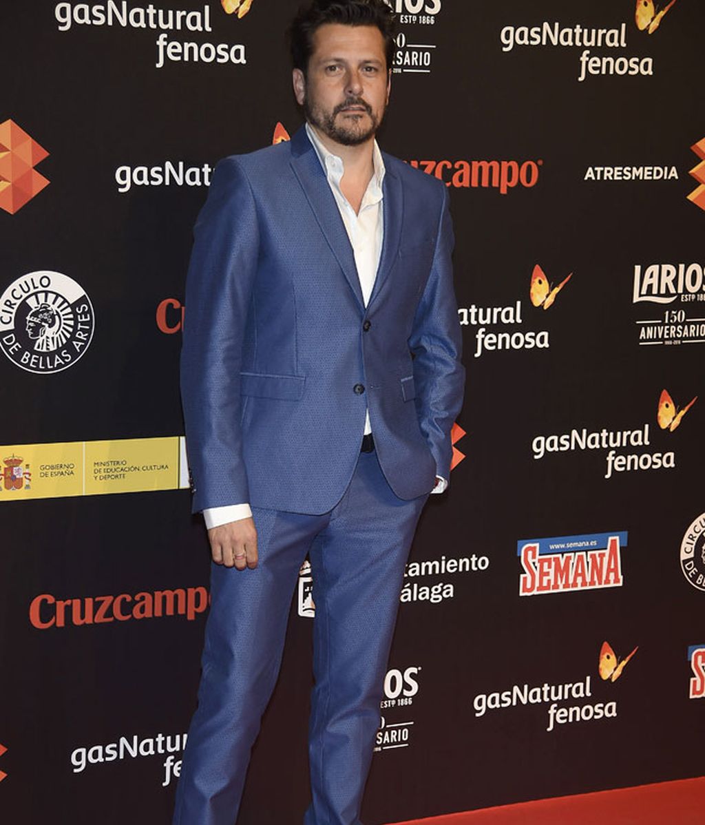 El director Kike Maíllo, el traje más colorido