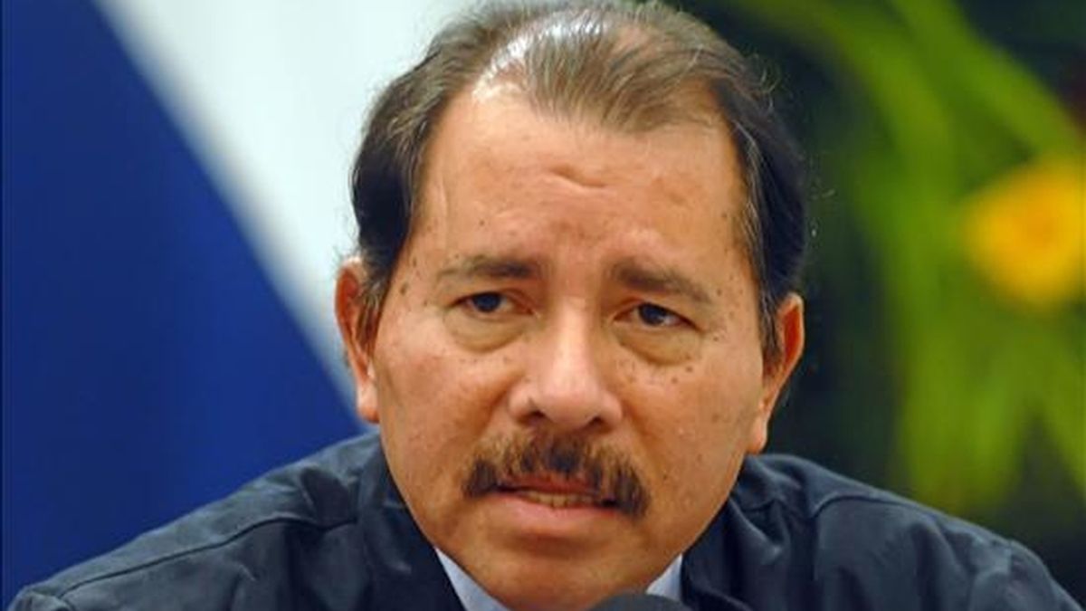 "Yo estoy dispuesto a ir (a dialogar) donde ella lo diga (la presidenta Chinchilla), sin precondiciones", afirmó Ortega, en una declaración escrita divulgada hoy por el Gobierno de Managua. EFE/Archivo