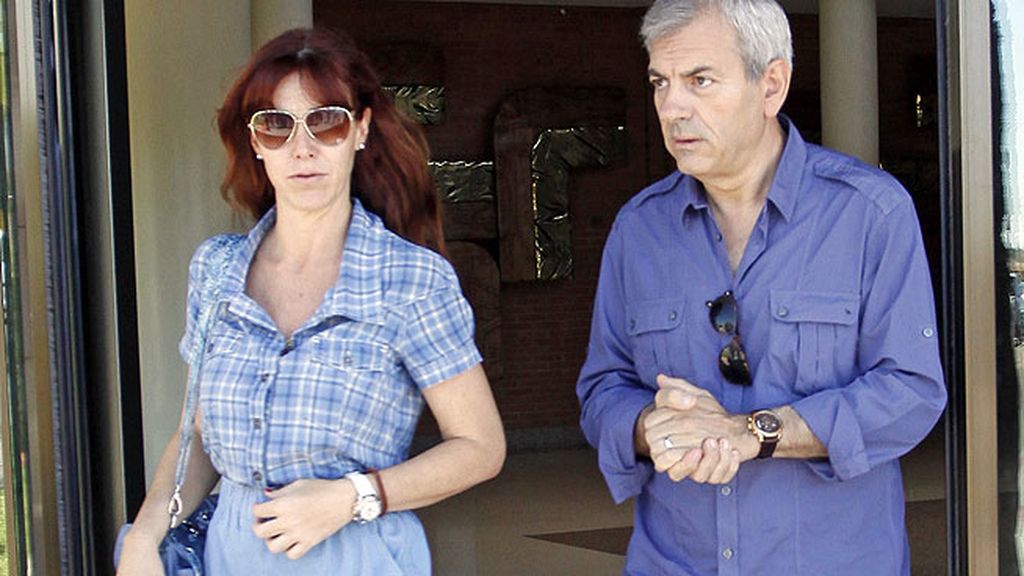 Carlos Sobera durante el funeral de Pedro Rodríguez