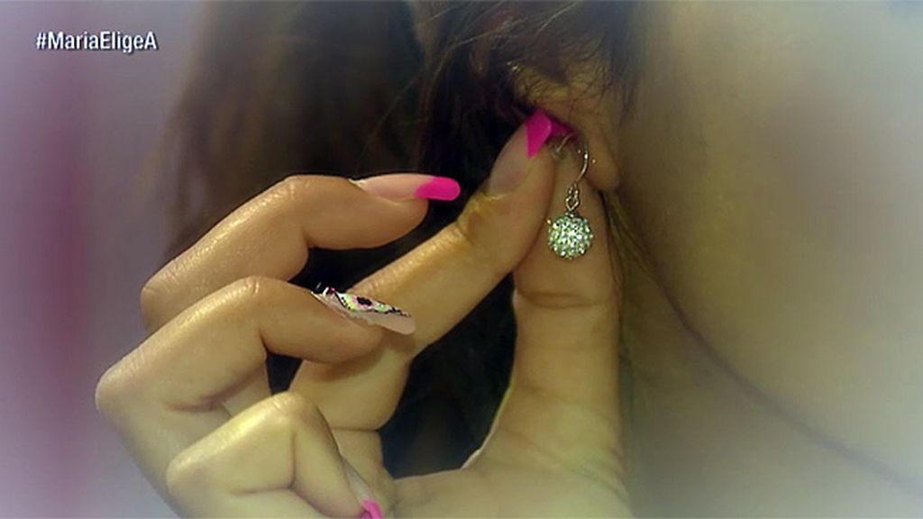 Los pendientes, el anillo, los zapatos... ¡Hasta una tiara!