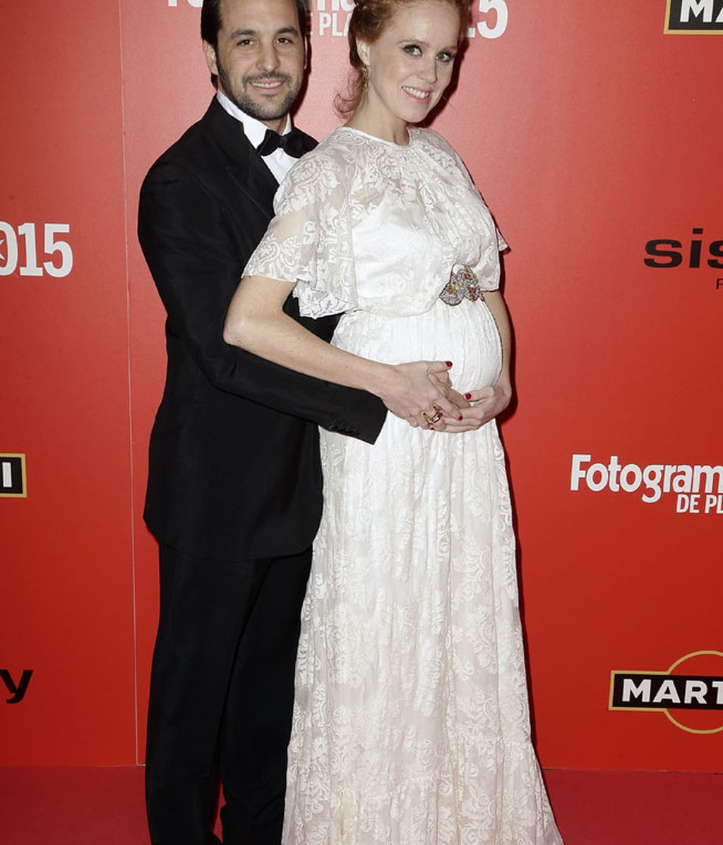 MARIA CASTRO Y NOVIO