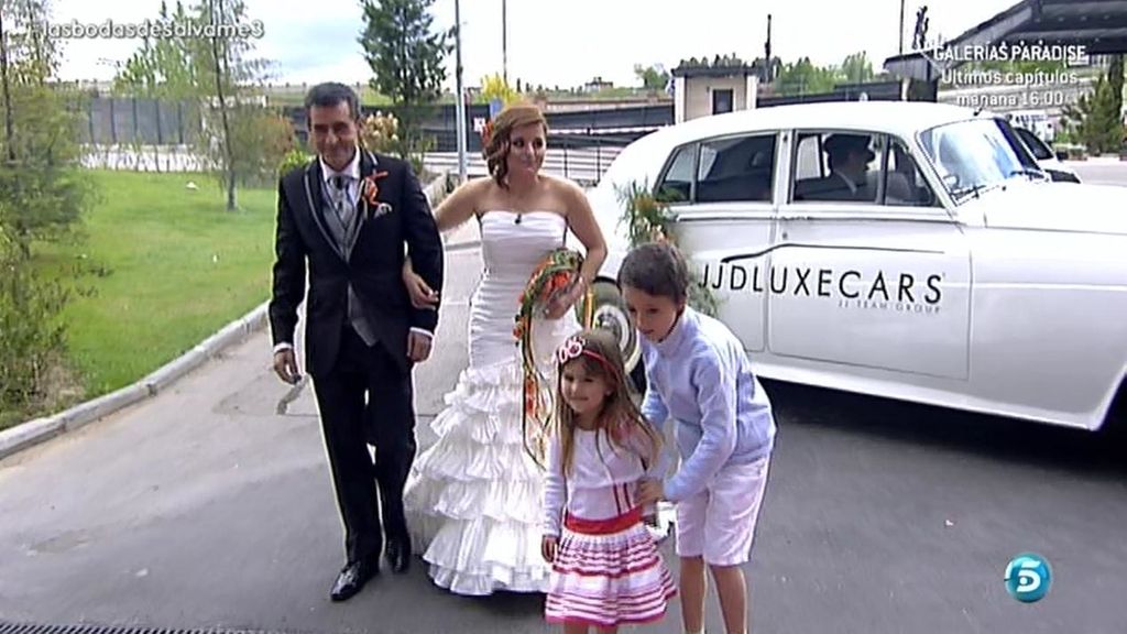 A Antonio se le cae la baba con María