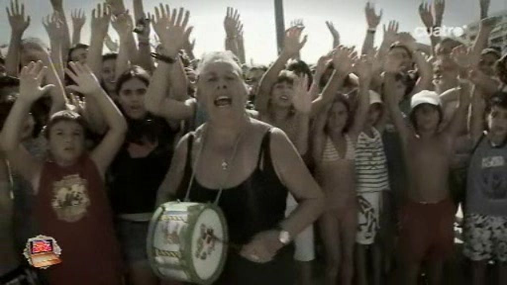 Águeda lidera un 'Lip Dub' cantando 'Tómbola'