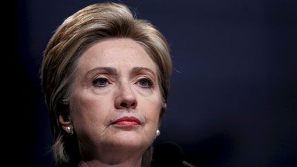 Hillary Clinton asume su derrota y muestra su apoyo a Obama