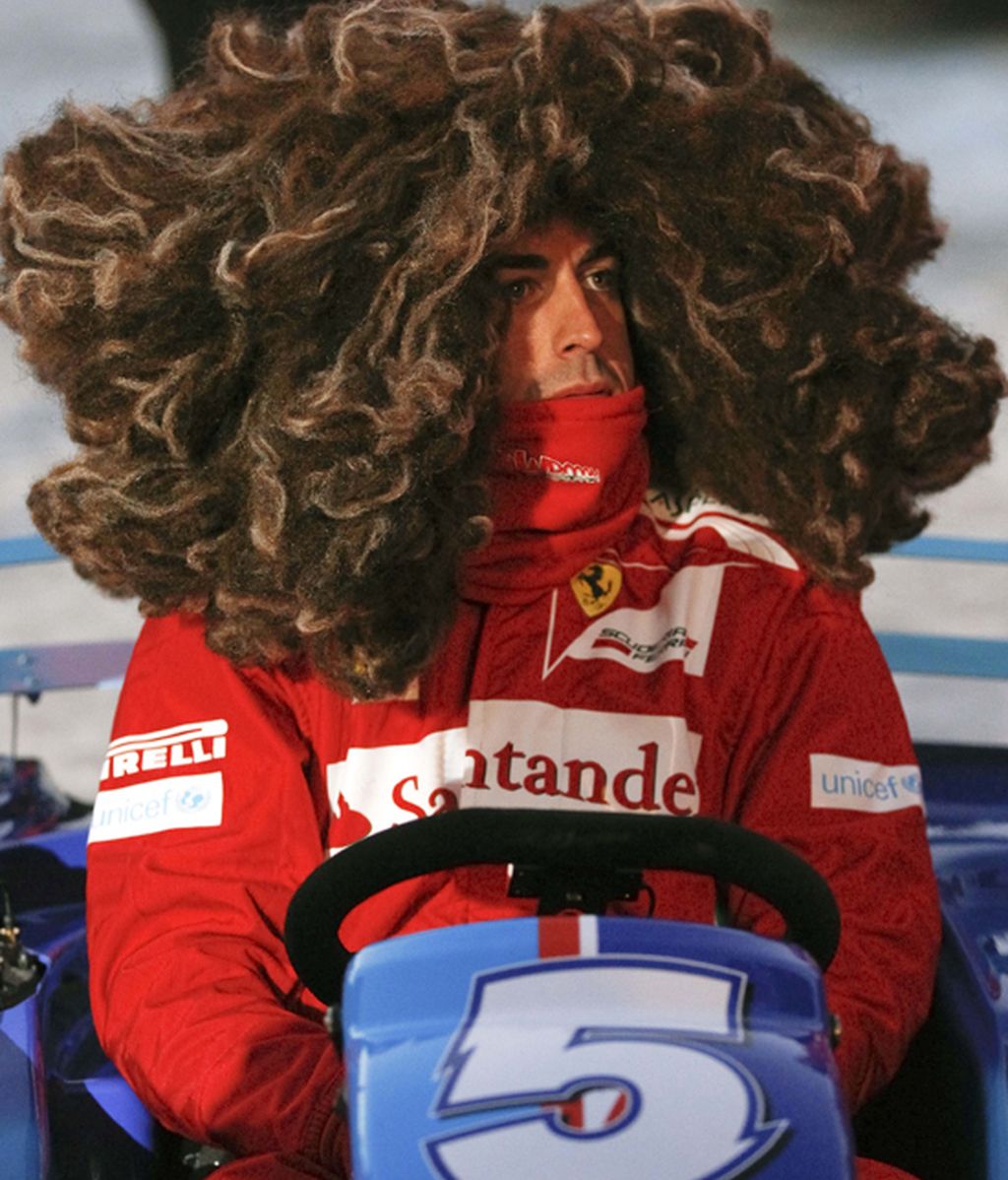 Fernando Alonso, melena al viento para recordar a Simoncelli