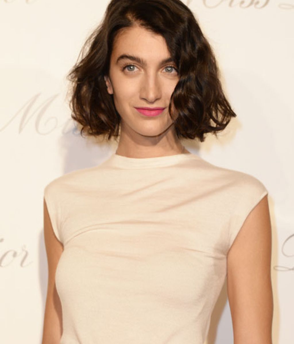 Marta Ferri, vestida con tonos cálidos