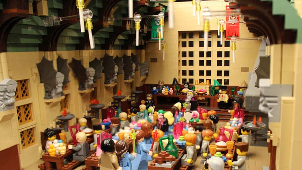 Hogwarts, el castillo de Harry Potter, con 400.000 piezas de lego