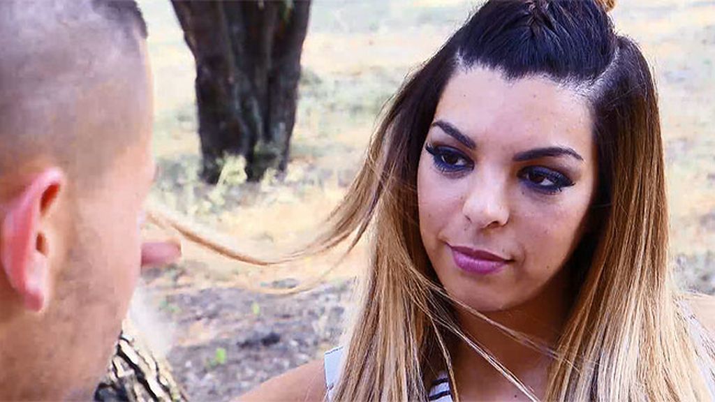 Angy se deja llevar en este primer encuentro