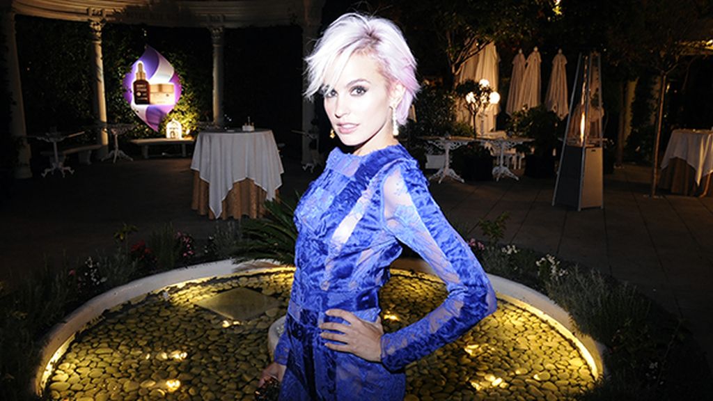 Verónica Echegui recogió su premio vestida de Blumarine