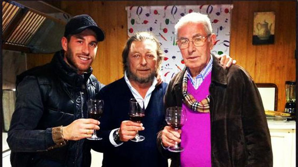 Ramos no repite el 'Morry Crisma' pero nos desea un buen comienzo de año