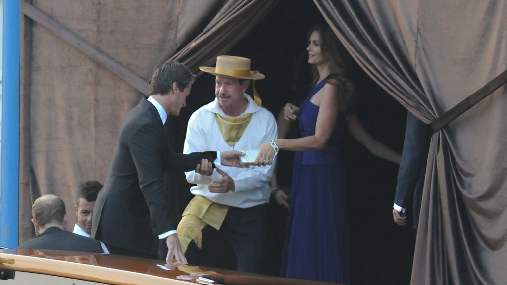 George Clooney y Amal Alamuddin junto a los invitados el día de su boda