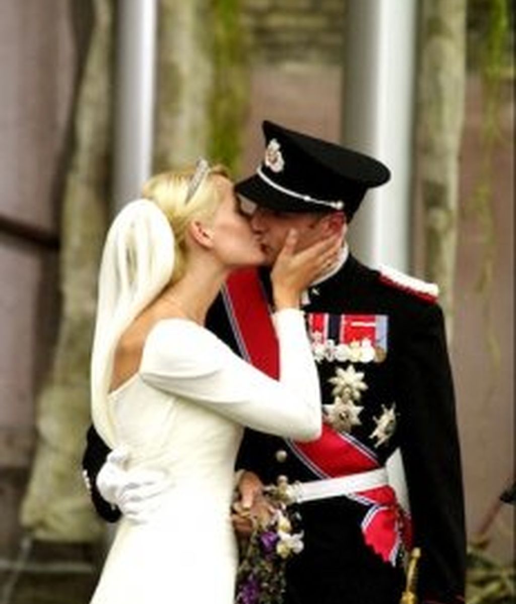 Comedidos, torpes, entregados... Así son los besos reales