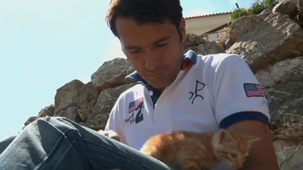 Luis dejó todo por vivir en el campo, rodeado de naturaleza y animales