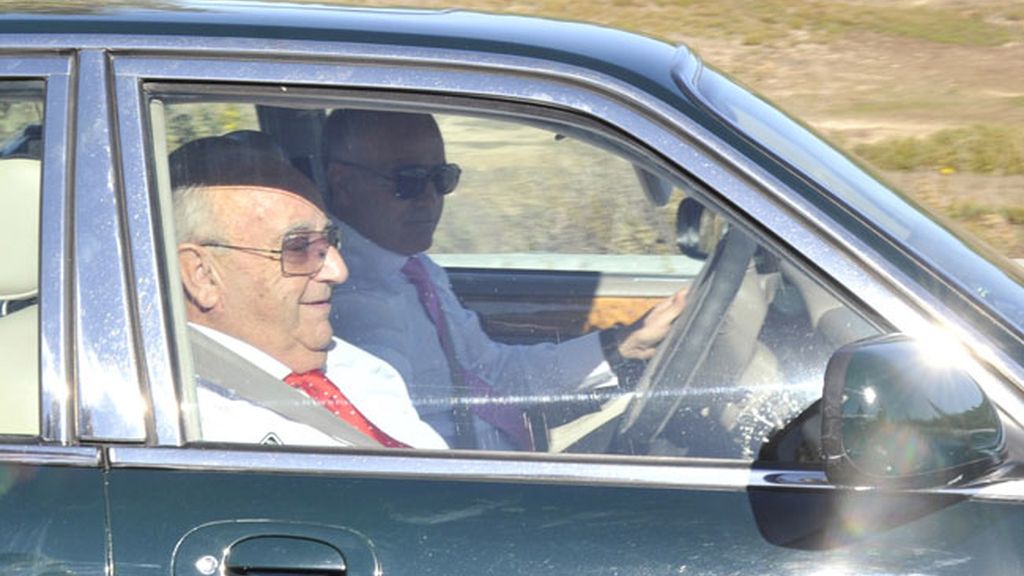 Primeras imágenes de la familia Janeiro-Campanario en la boda de Víctor y Beatriz Trapote