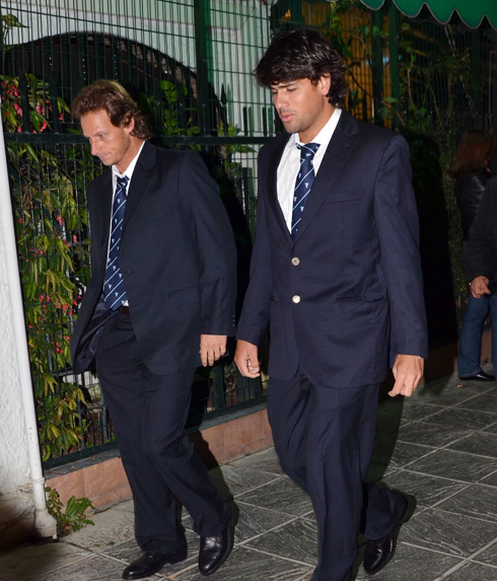 Sin chándal y a lo loco: los chicos de la Davis lo celebran en Sevilla