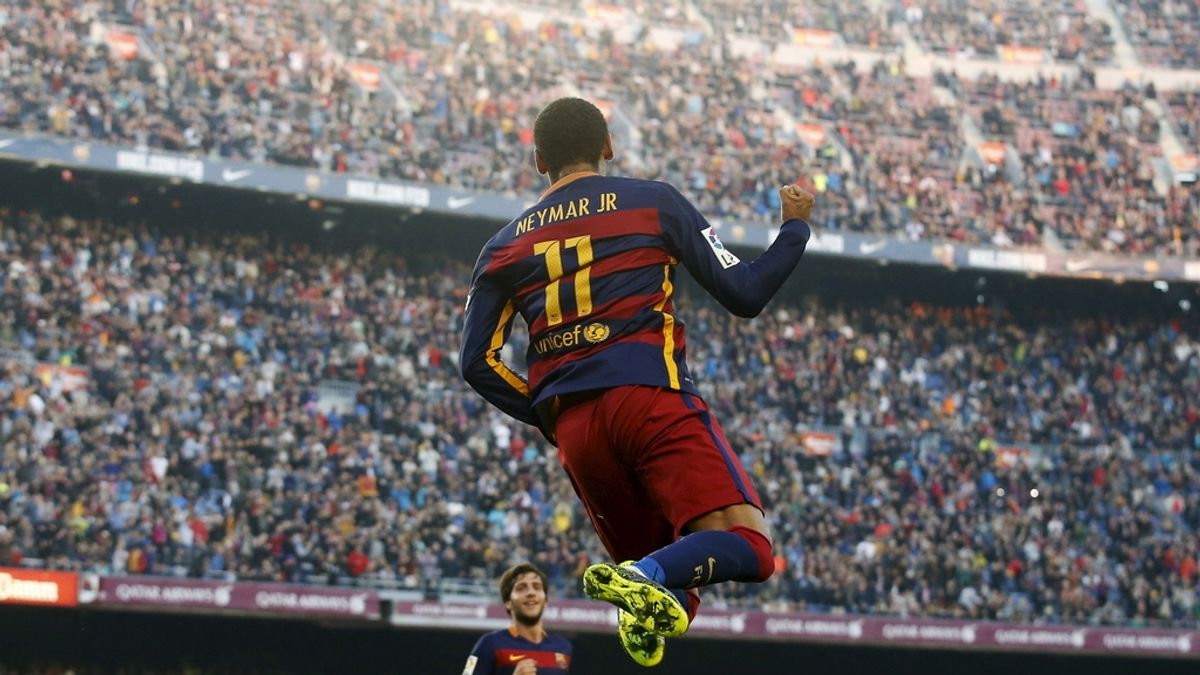 Neymar celebra su segundo gol ante el Villarreal Neymar celebra su segundo gol ante el Villarreal
