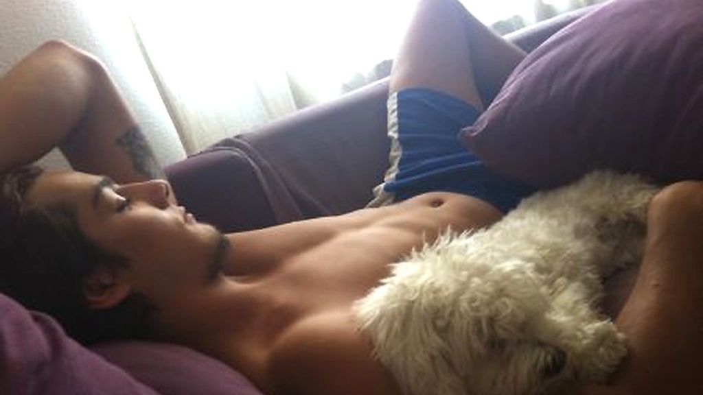 Joel Bosqued y Andrea Duro, prometidos en el primer aniversario de su amor