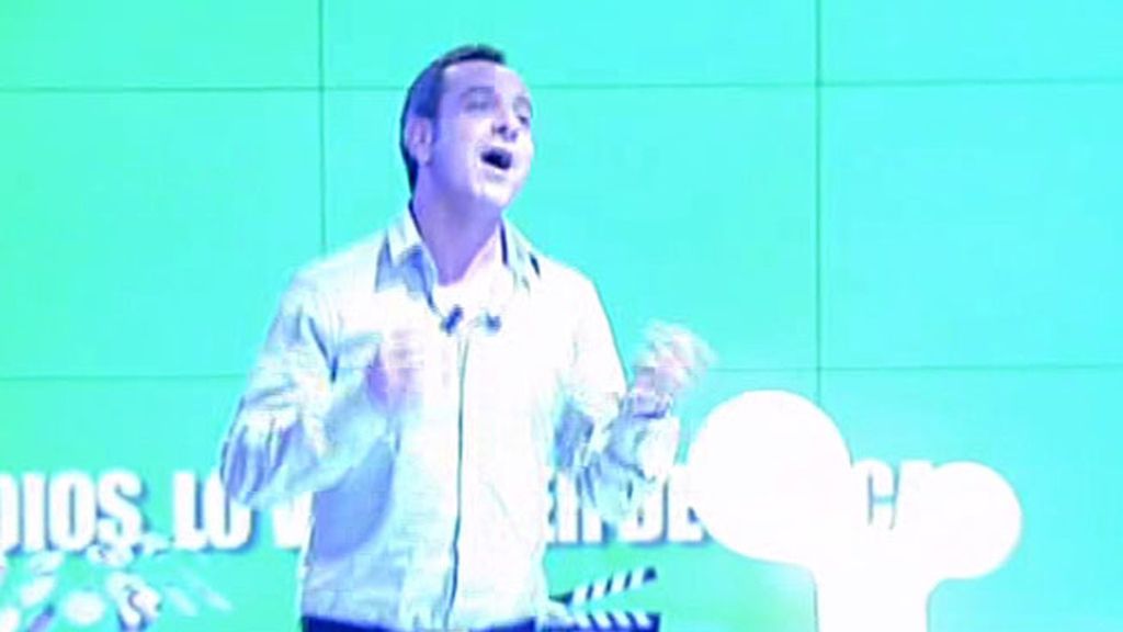 El colaborador vuelve a cantar su éxito