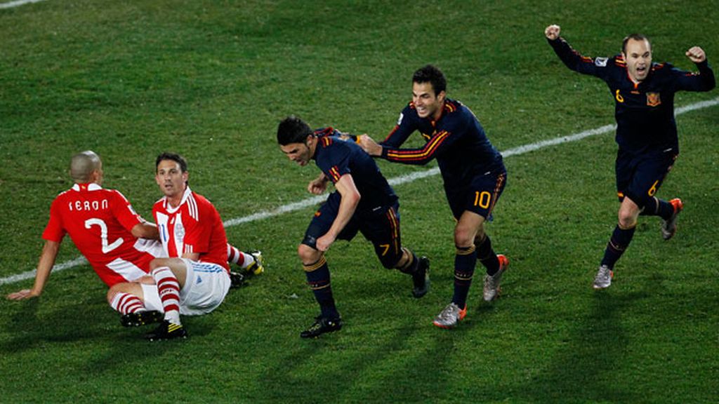 2010: Iniesta nos borda la primera estrella en el pecho