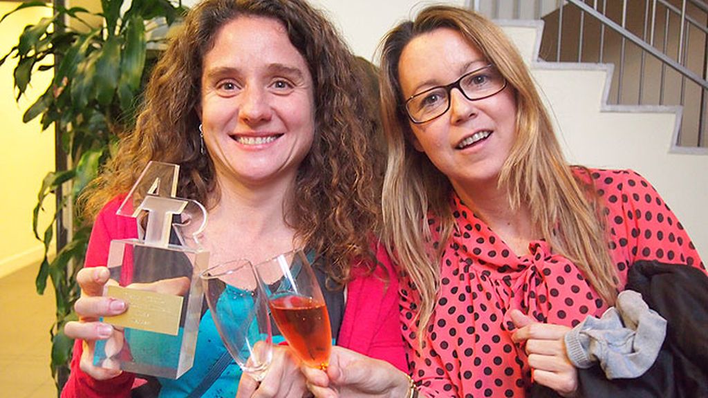 El equipo celebró el premio a 'Mejor Iniciativa Multimedia'