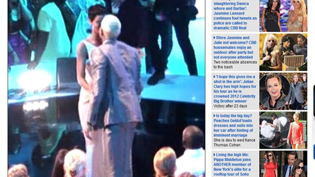 Rihanna, Chris Brown, amor, beso
