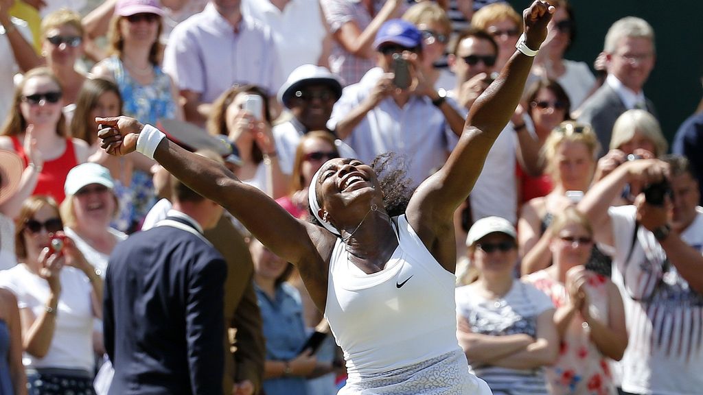 Las mejores imágenes de la final histórica de Garbiñe Muguruza frente a Serena Williams en Wimbledon