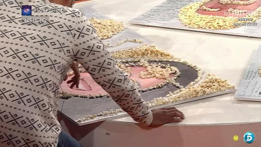 Se emocionan al verles y leer las dedicatorias