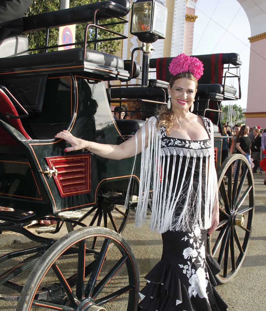 La soprano Ainhoa Arteta, con un diseño en blanco y negro