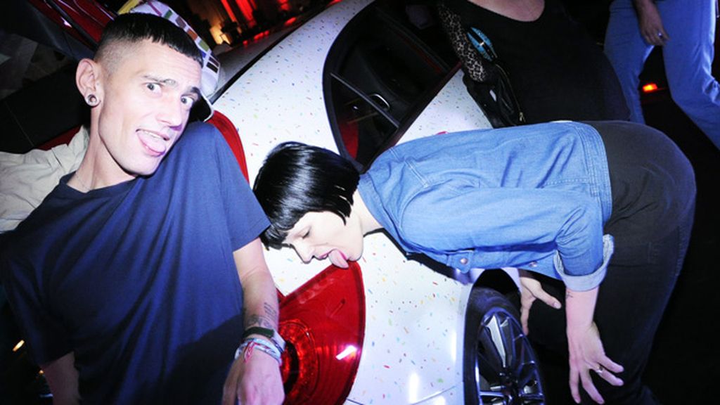 David Delfín y Bimba Bosé no dejaron de bromear durante la fiesta del X aniversario de su marca.