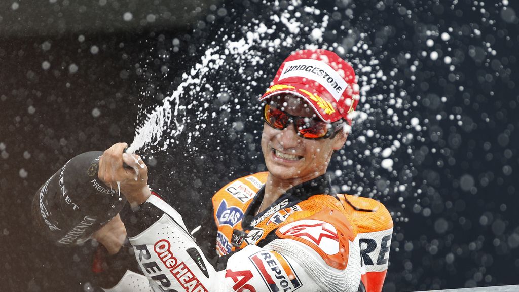 Pedrosa descorcha el champán tras su victoria en el GP de Alemania