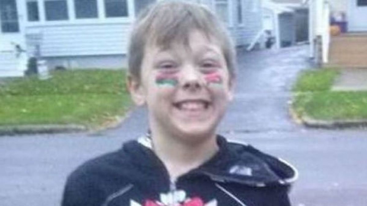 Un niño de ocho años muere en un incendio tras salvar a seis familiares