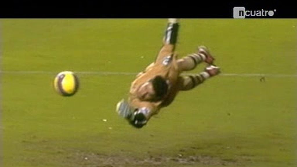 ¿Es la de Iker la mejor parada de la historia?