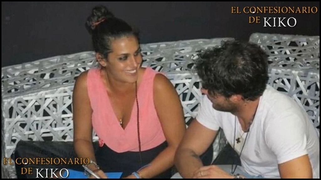 Noemi y Aless, muy cariñosos en un bolo en Valencia