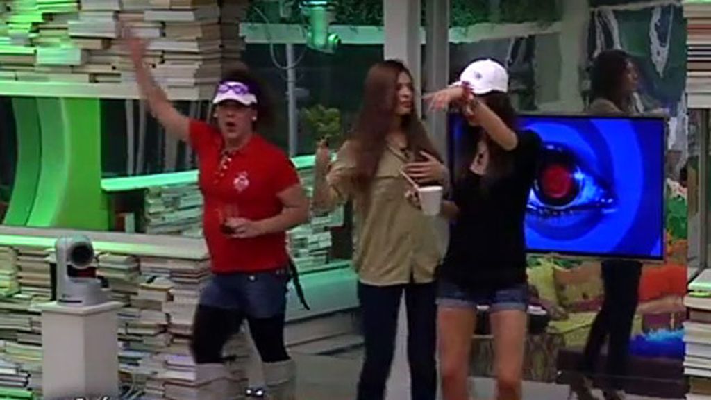 Con pelucas y a lo loco