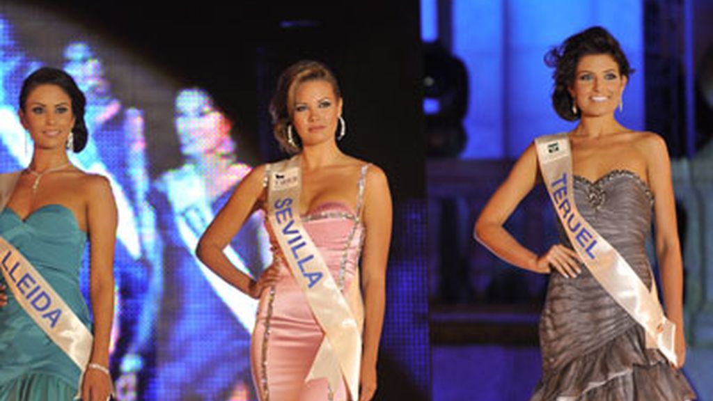 Miss España posa junto a Miss Sevilla y Miss Lleida