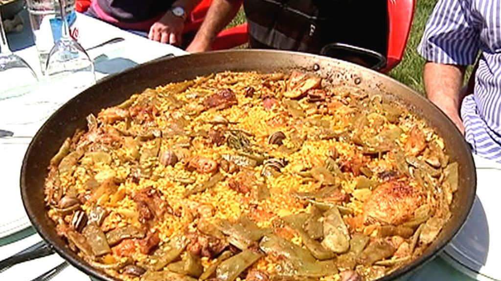 Una auténtica paella valenciana en La Albufera