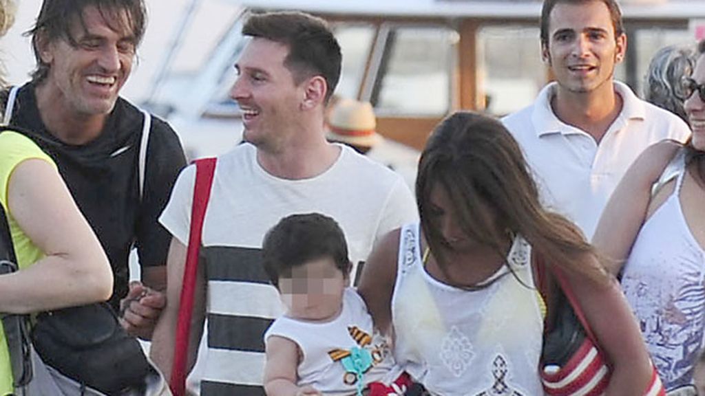 Cecs Fábregas, Messi y sus familias, juntas de vacaciones en Ibiza