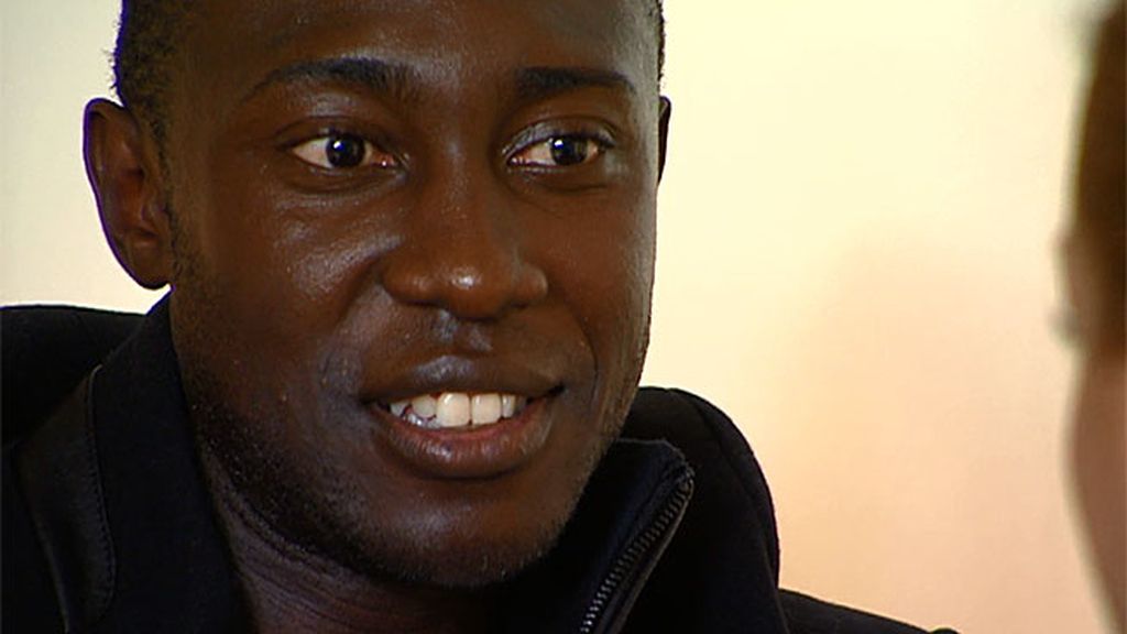 Risas, miradas y acercamiento